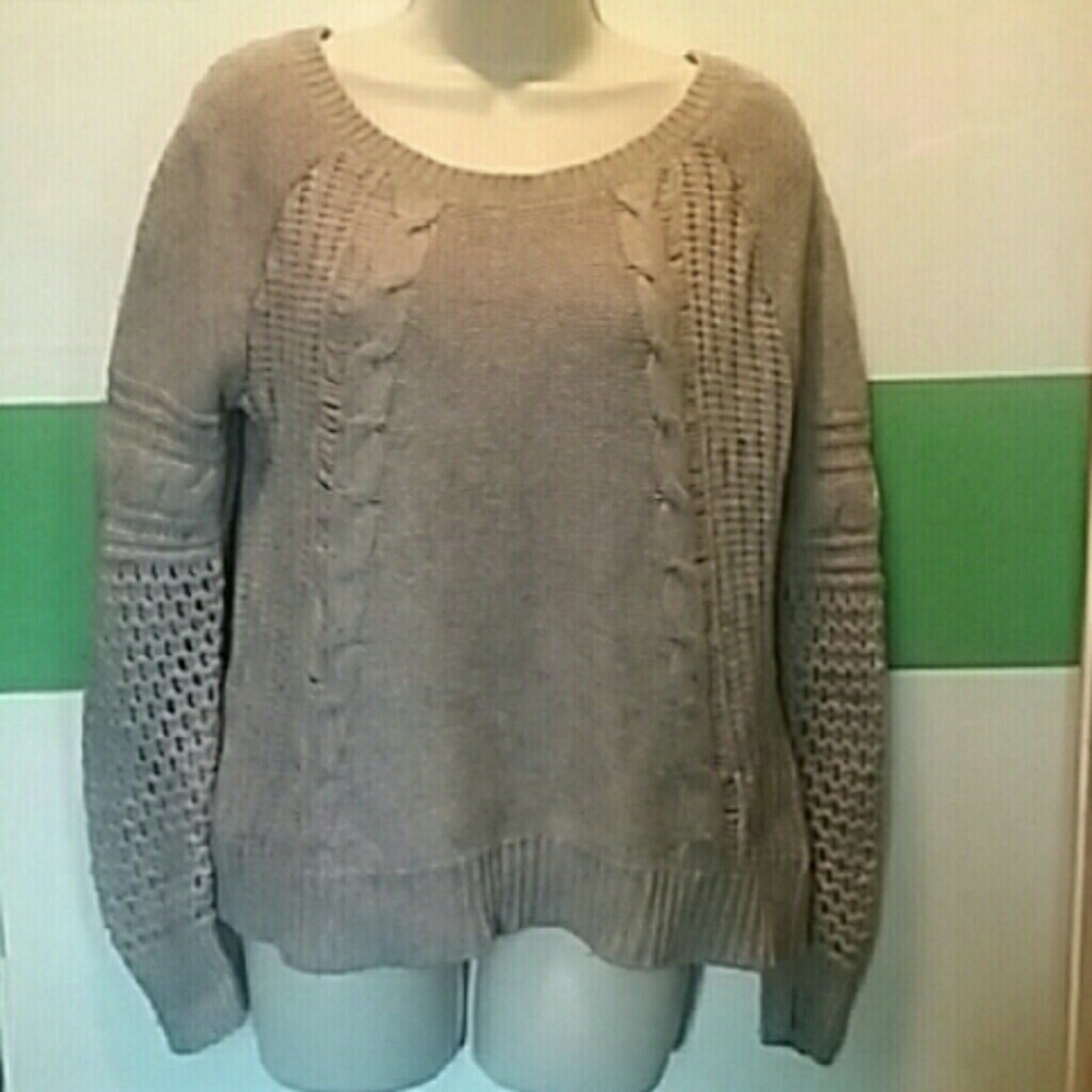 🚫SOLD🚫American Eagle Crochet Sweater